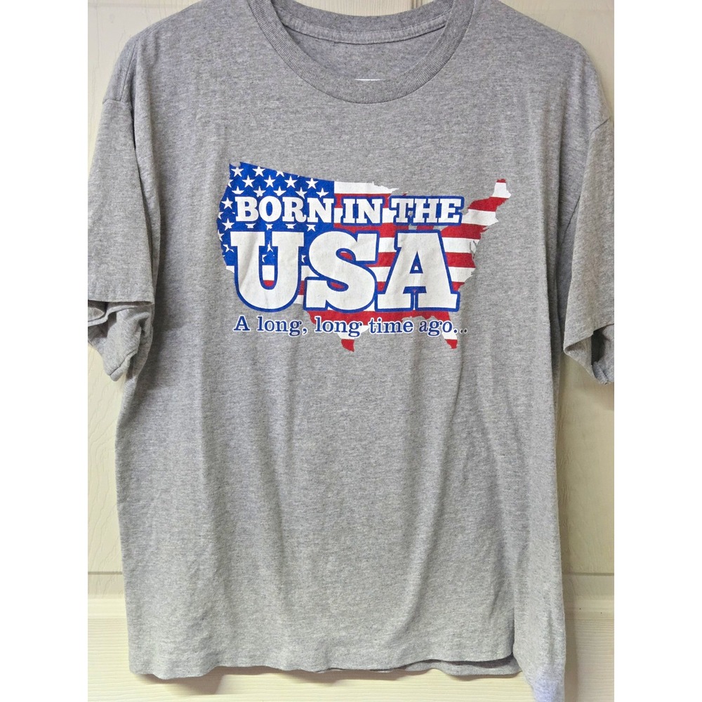 Born in the USA Patriotic Graphic T-Shirt Mens Large Gray Crew Neck Tee